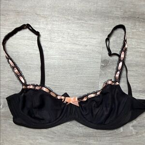 Victoria's Secret Black and Pink Lace Bra
